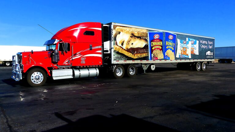 commercial truck procured with commercial vehicle leasing