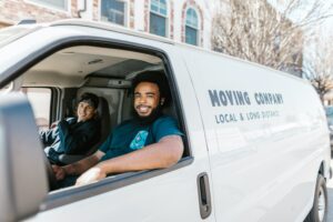 people in moving van obtained through commercial vehicle leasing