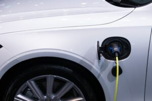 Charging a hyrbrid vehicle used for fleet leasing